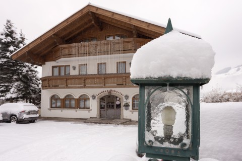 Foto Winteransicht vom Landhaus Hubertus in Wagrain
